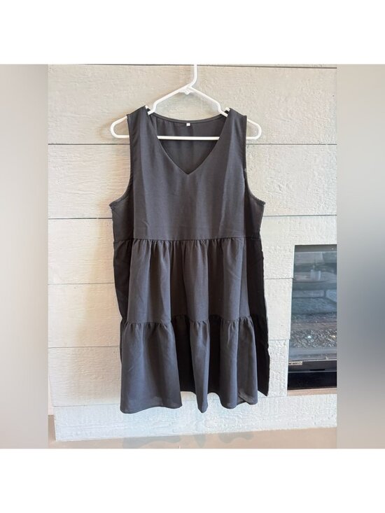 None Dresses & Skirts - Black Sleeveless Dress